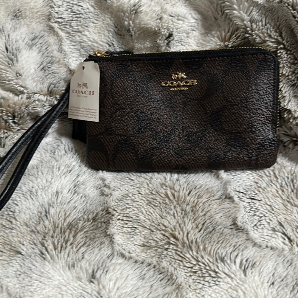 NWT! Coach signature double zip wristlet Brown/Black